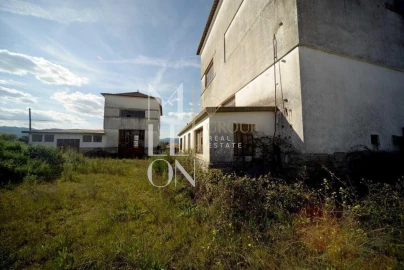 Armazém para Venda em Belmonte e Colmeal da Torre