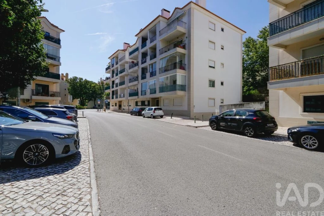 Apartamento T2 para Arrendamento em Carcavelos e Parede Foto 22