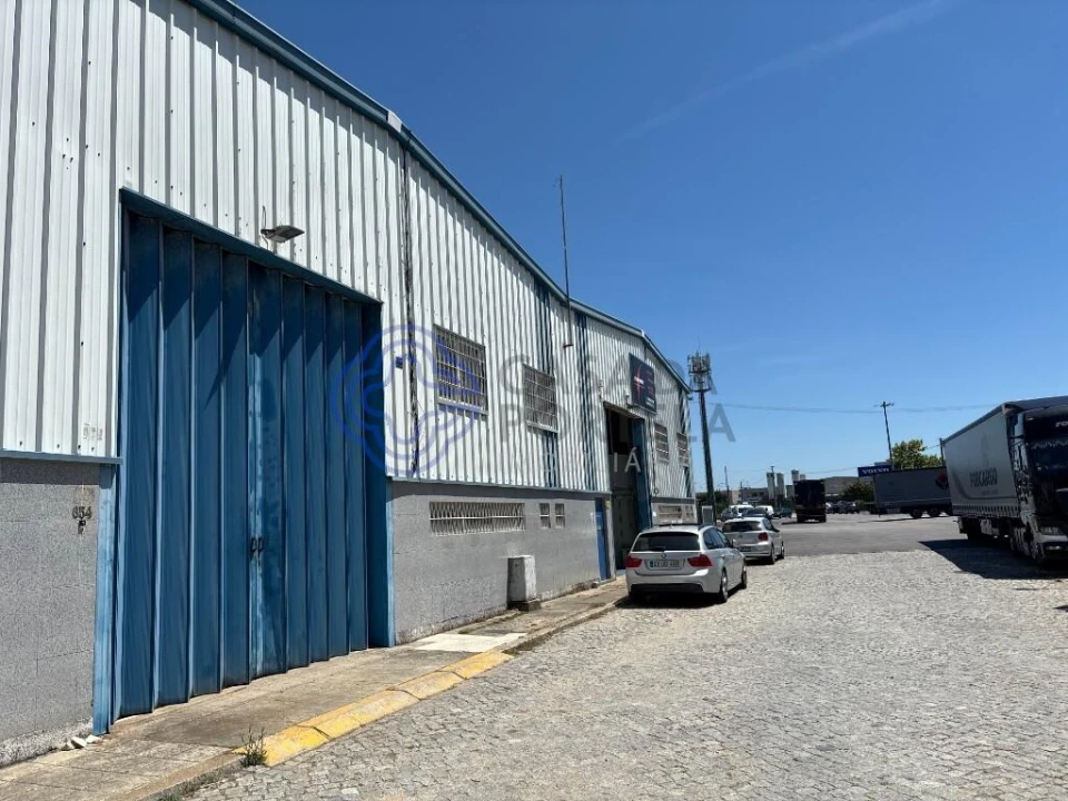 Armazém para Arrendamento em Vila Nova da Telha Foto 2