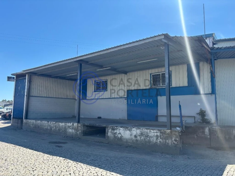 Armazém para Arrendamento em Vila Nova da Telha Foto 7