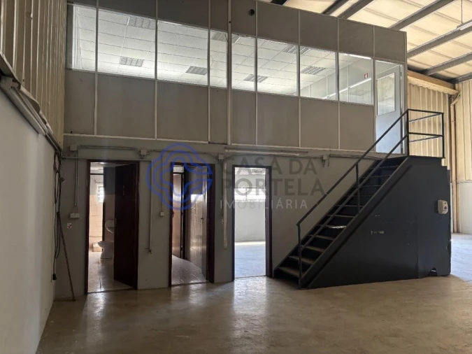 Armazém para Arrendamento em Vila Nova da Telha Foto 5