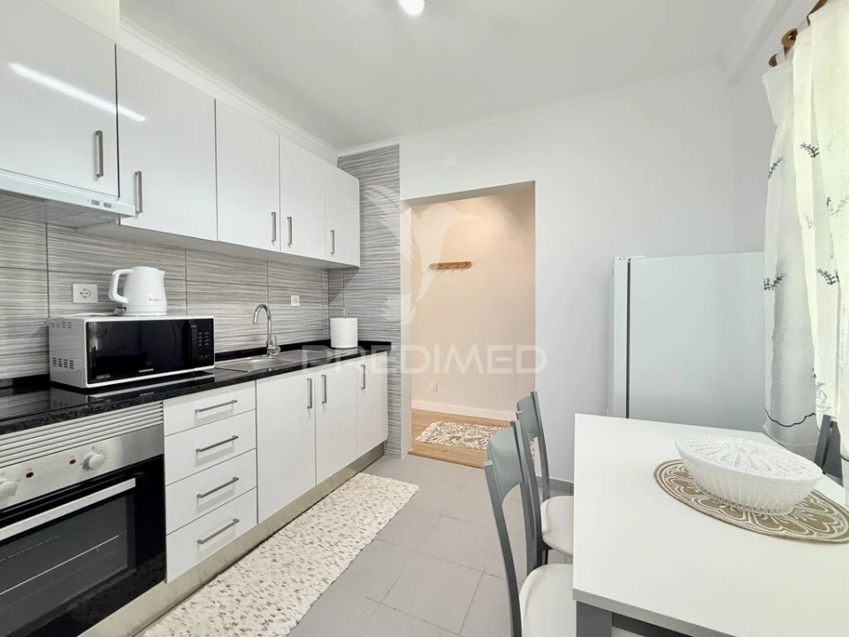 Apartamento T2 para Venda em Caparica e Trafaria Foto 4