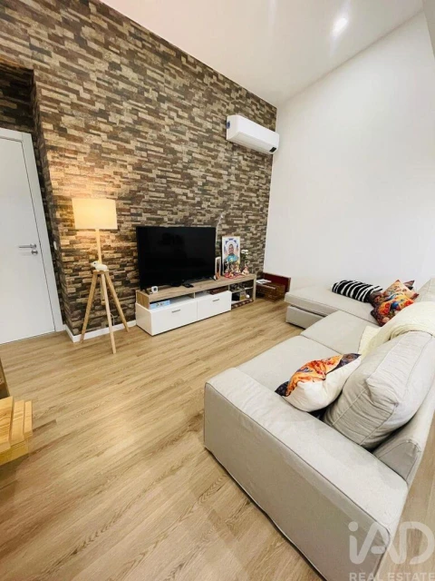 Moradia T3 para Venda em Alguber