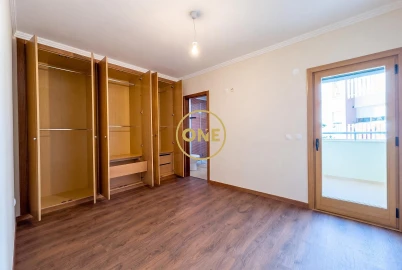 Apartamento T2 para Venda em Algueirão-Mem Martins
