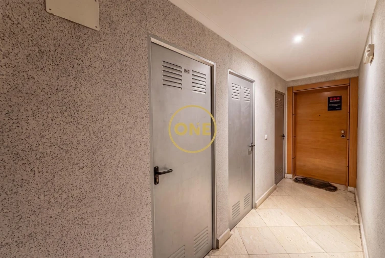 Apartamento T2 para Venda em Algueirão-Mem Martins Foto 17