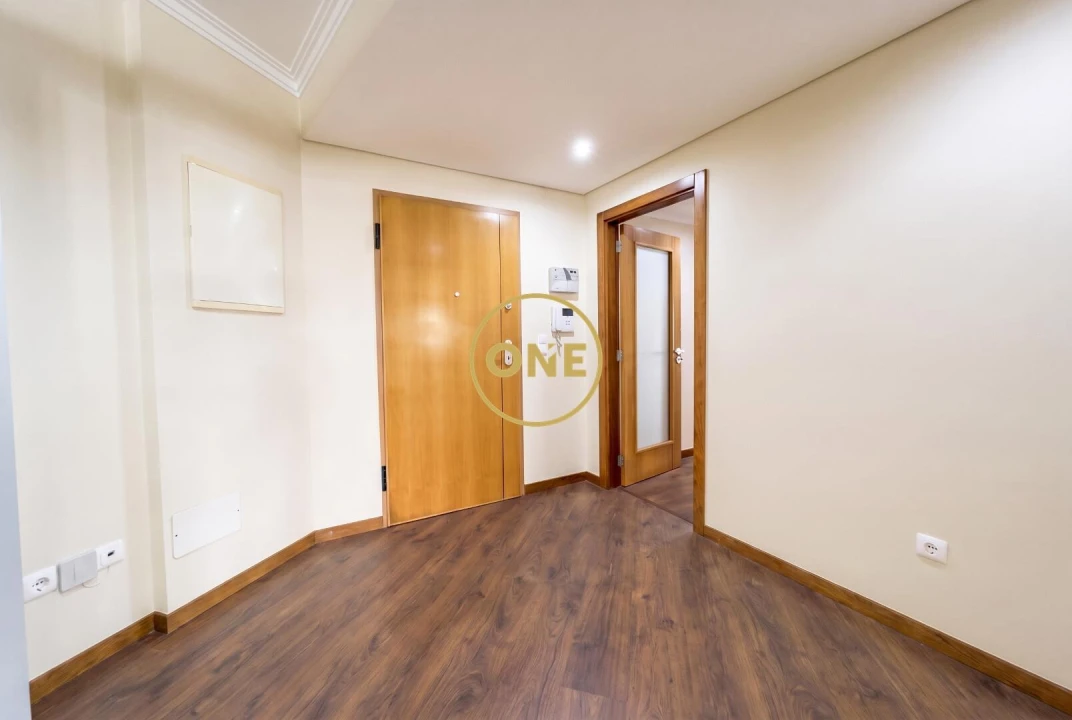 Apartamento T2 para Venda em Algueirão-Mem Martins Foto 8