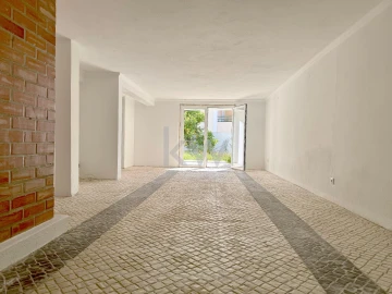 Moradia T3 para Venda em São João das Lampas e Terrugem