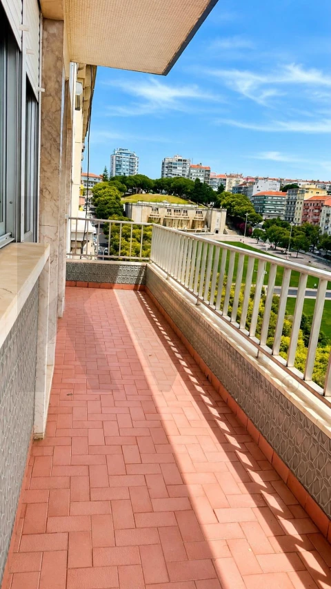 Apartamento T3 para Arrendamento em Areeiro