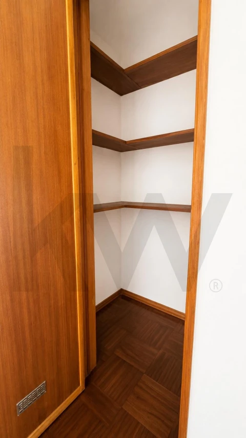 Apartamento T3 para Arrendamento em Areeiro