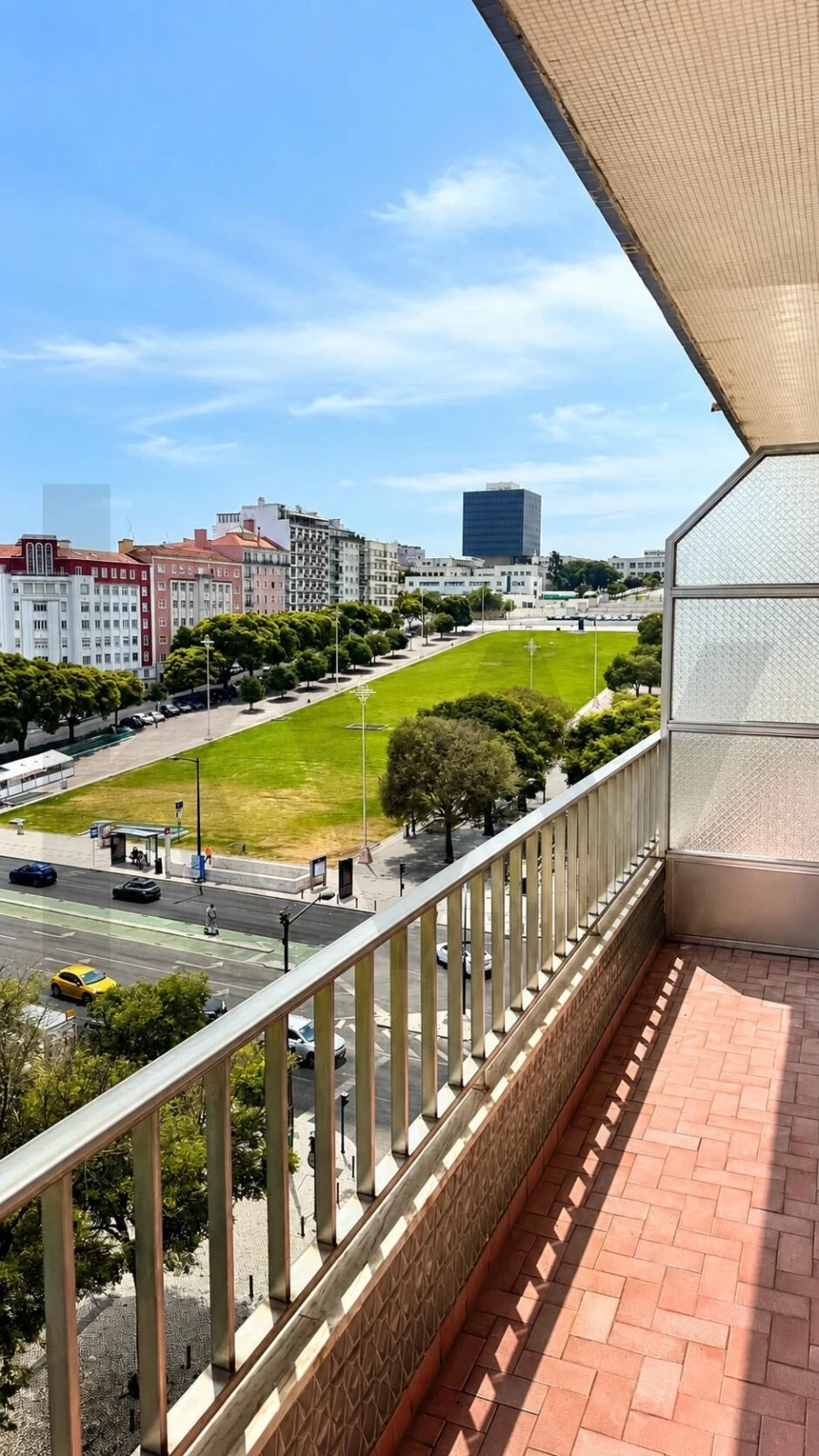 Apartamento T3 para Arrendamento em Areeiro Foto 6
