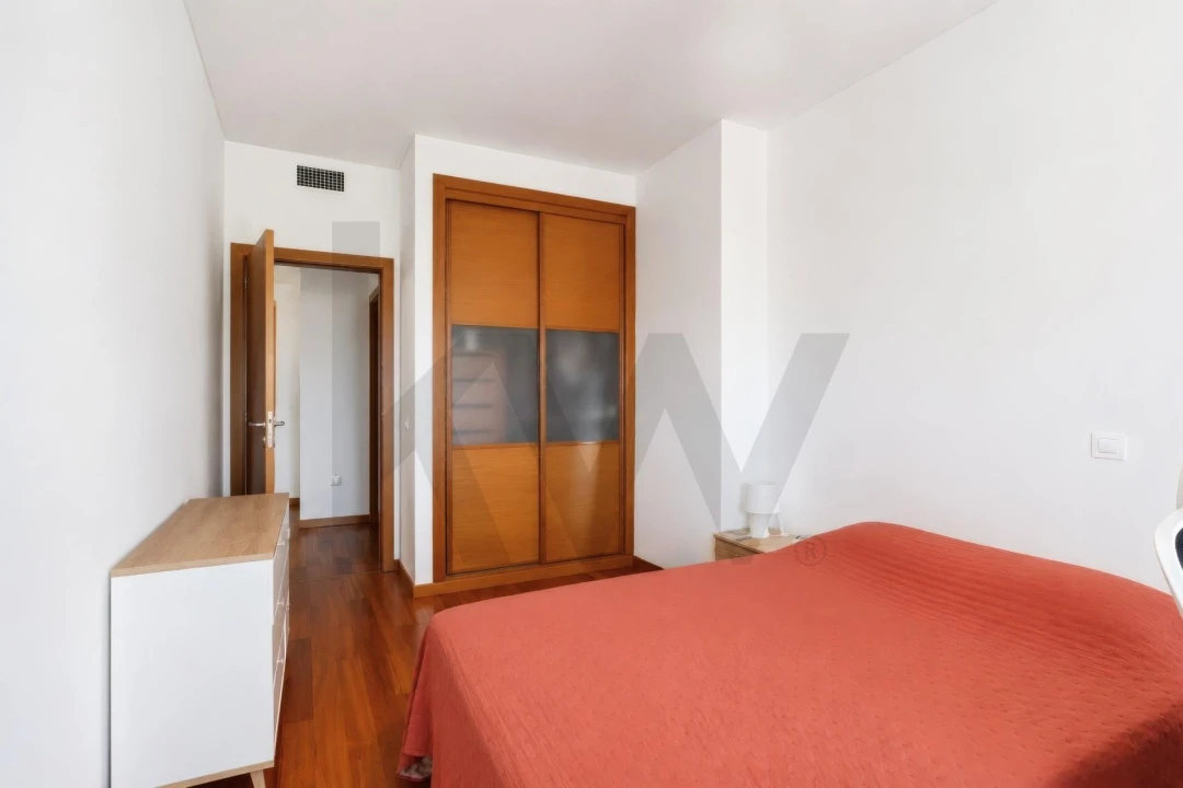 Apartamento T1 para Venda em Seixal, Arrentela e Aldeia de Paio Pires Foto 8