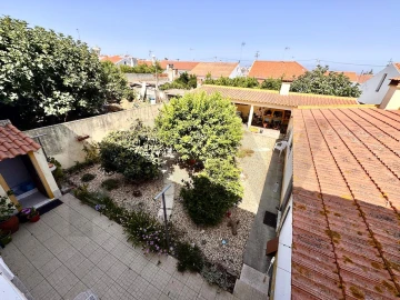 Moradia T5 para Venda em Alvalade