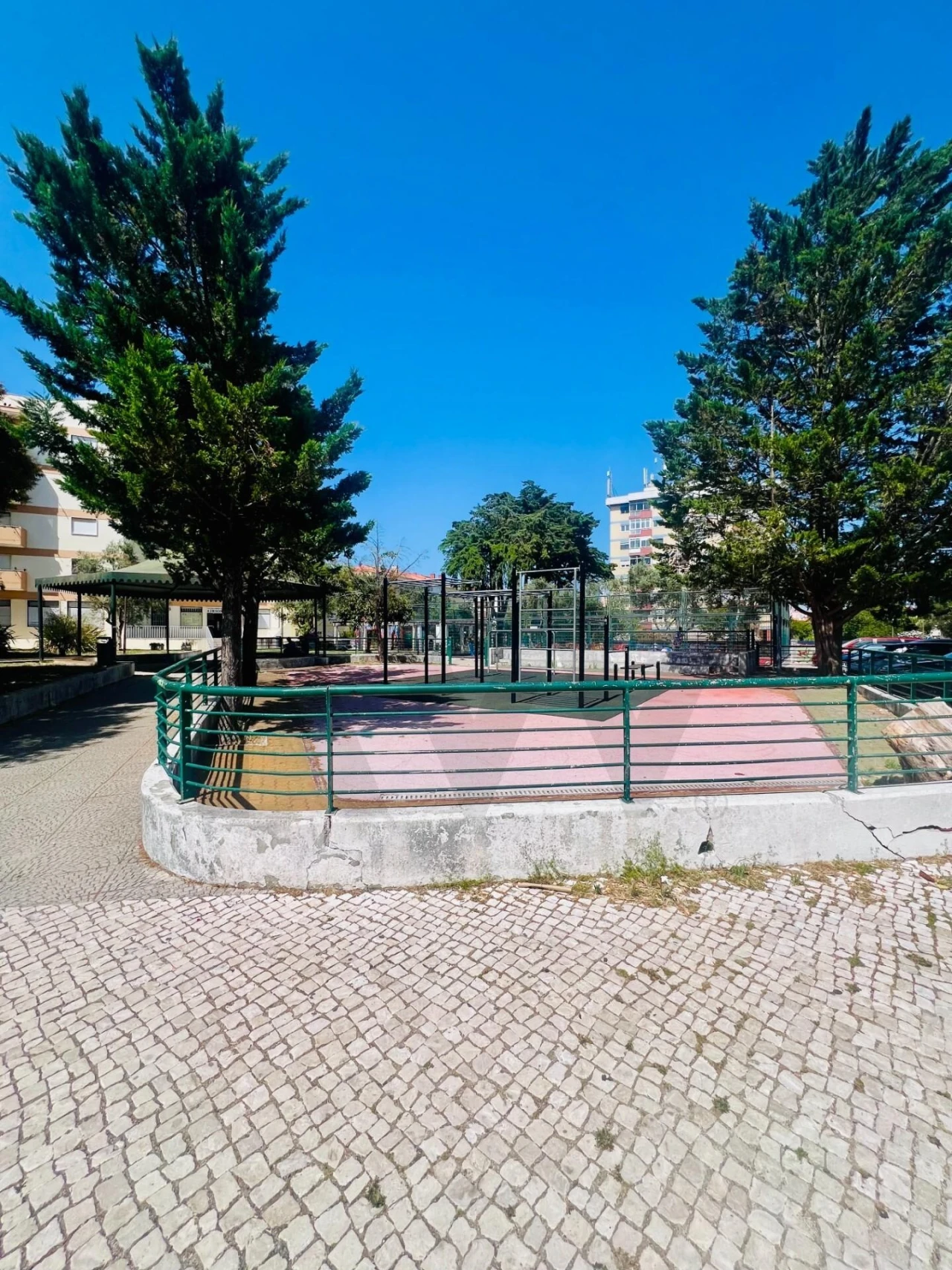 Apartamento T2 para Venda em Algueirão-Mem Martins Foto 4