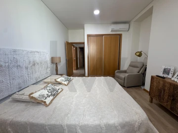 Apartamento T4 para Venda em Viseu