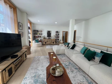 Apartamento T4 para Venda em Viseu