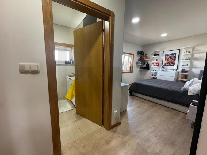 Apartamento T4 para Venda em Viseu Foto 31