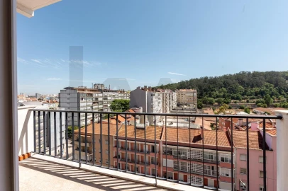 Apartamento T4 para Venda em São Domingos de Benfica