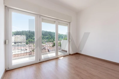 Apartamento T4 para Venda em São Domingos de Benfica