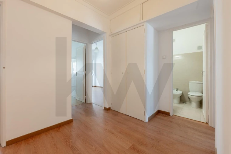 Apartamento T4 para Venda em São Domingos de Benfica Foto 25