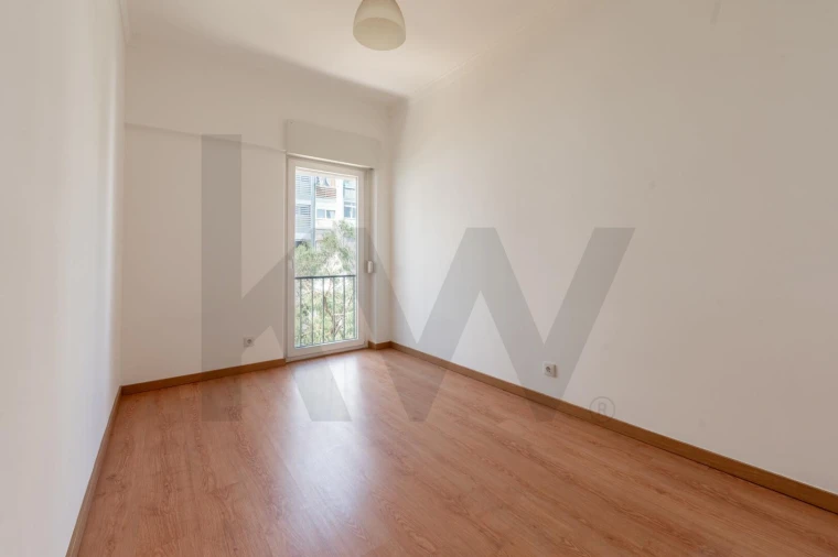 Apartamento T4 para Venda em São Domingos de Benfica Foto 13