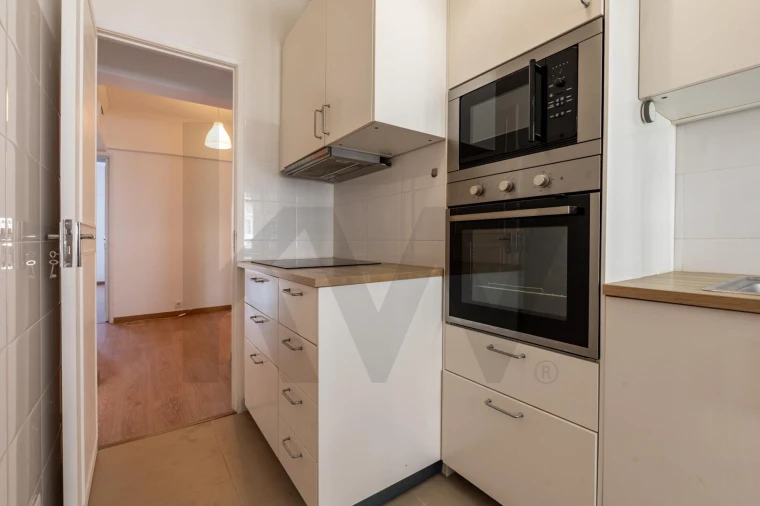 Apartamento T4 para Venda em São Domingos de Benfica Foto 15