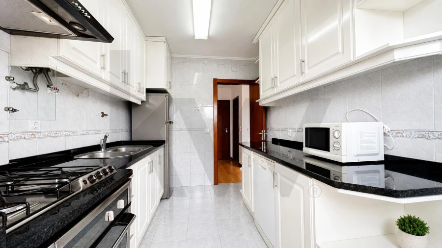Apartamento T3 para Venda em Beduído e Veiros Foto 18