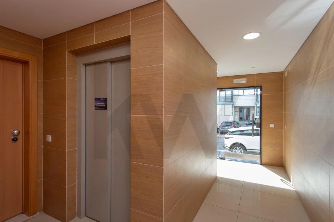 Apartamento T4 para Venda em Cascais e Estoril Foto 2