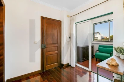 Apartamento T2 para Arrendamento em Cascais e Estoril