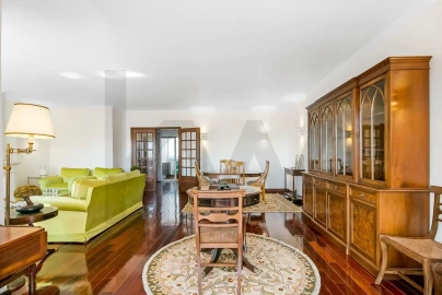 Apartamento T2 para Arrendamento em Cascais e Estoril