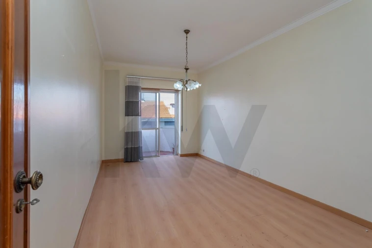 Apartamento T2 para Venda em Amora Foto 9