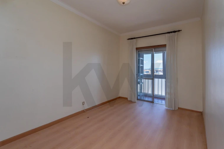 Apartamento T2 para Venda em Amora Foto 15