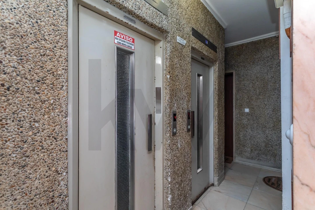 Apartamento T2 para Venda em Amora Foto 29
