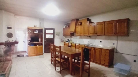 Moradia T4 para Venda em Soure
