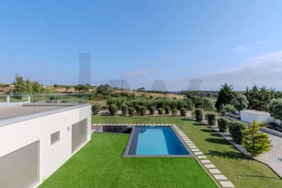 Moradia T4 para Venda em Atouguia da Baleia