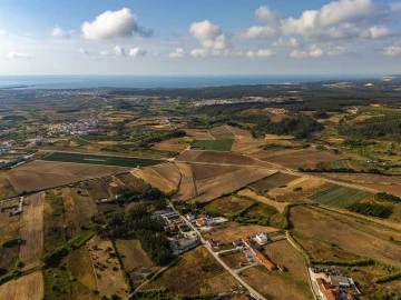 Moradia T4 para Venda em Atouguia da Baleia