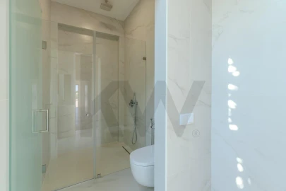 Moradia T4 para Venda em Atouguia da Baleia