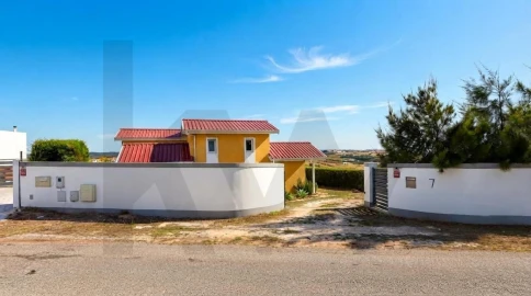 Moradia T3 para Venda em A dos Cunhados e Maceira