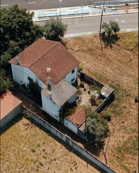 Moradia T3 para Venda em Lousã e Vilarinho