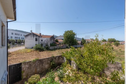 Moradia T3 para Venda em Lousã e Vilarinho
