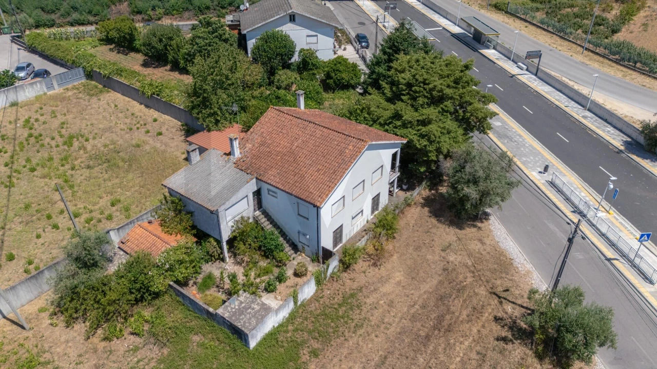 Moradia T3 para Venda em Lousã e Vilarinho Foto 1
