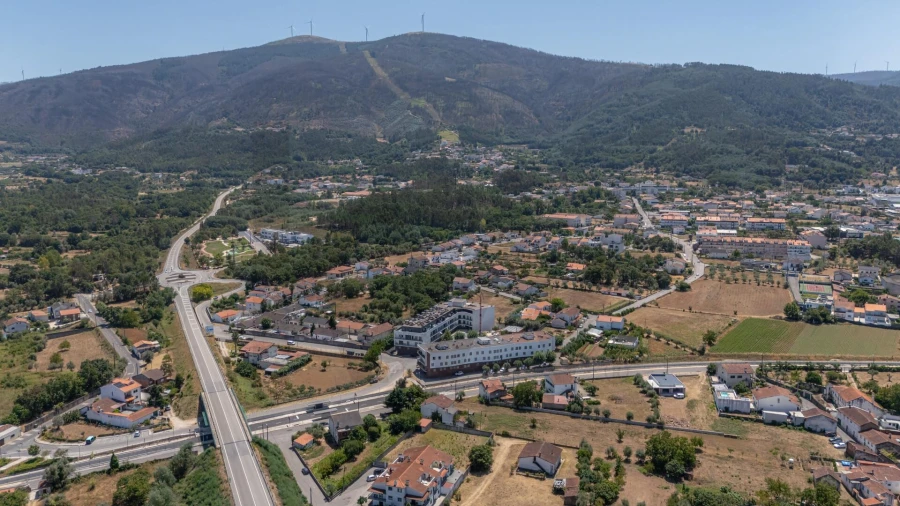 Moradia T3 para Venda em Lousã e Vilarinho Foto 4