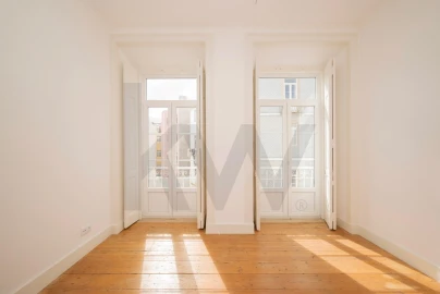 Apartamento T2 para Venda em Campolide