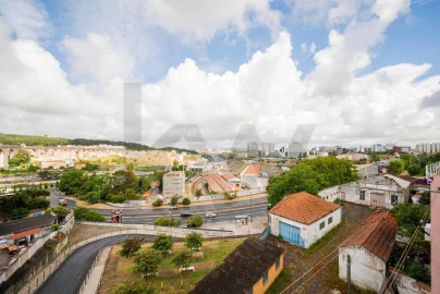 Apartamento T2 para Venda em Campolide