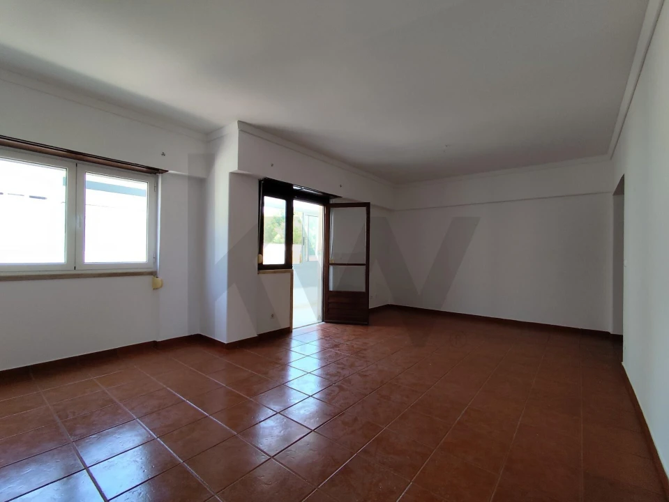 Apartamento T3 para Venda em Carcavelos e Parede Foto 5