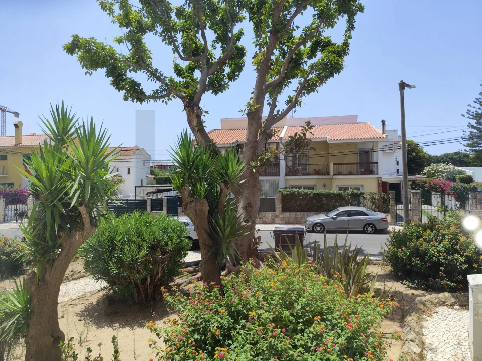 Apartamento T3 para Venda em Carcavelos e Parede Foto 1