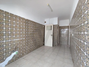 Apartamento T3 para Venda em Carcavelos e Parede