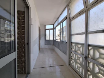 Apartamento T3 para Venda em Carcavelos e Parede