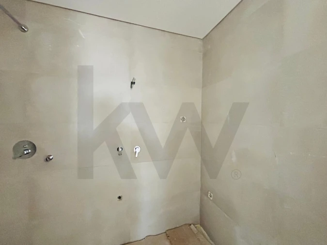 Apartamento T2 para Venda em Corroios Foto 41