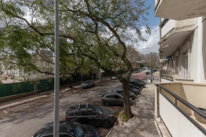 Apartamento T2 para Arrendamento em Lumiar