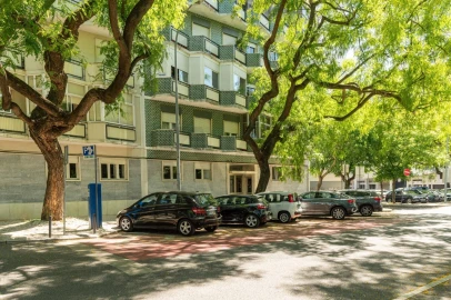 Apartamento T2 para Arrendamento em Lumiar